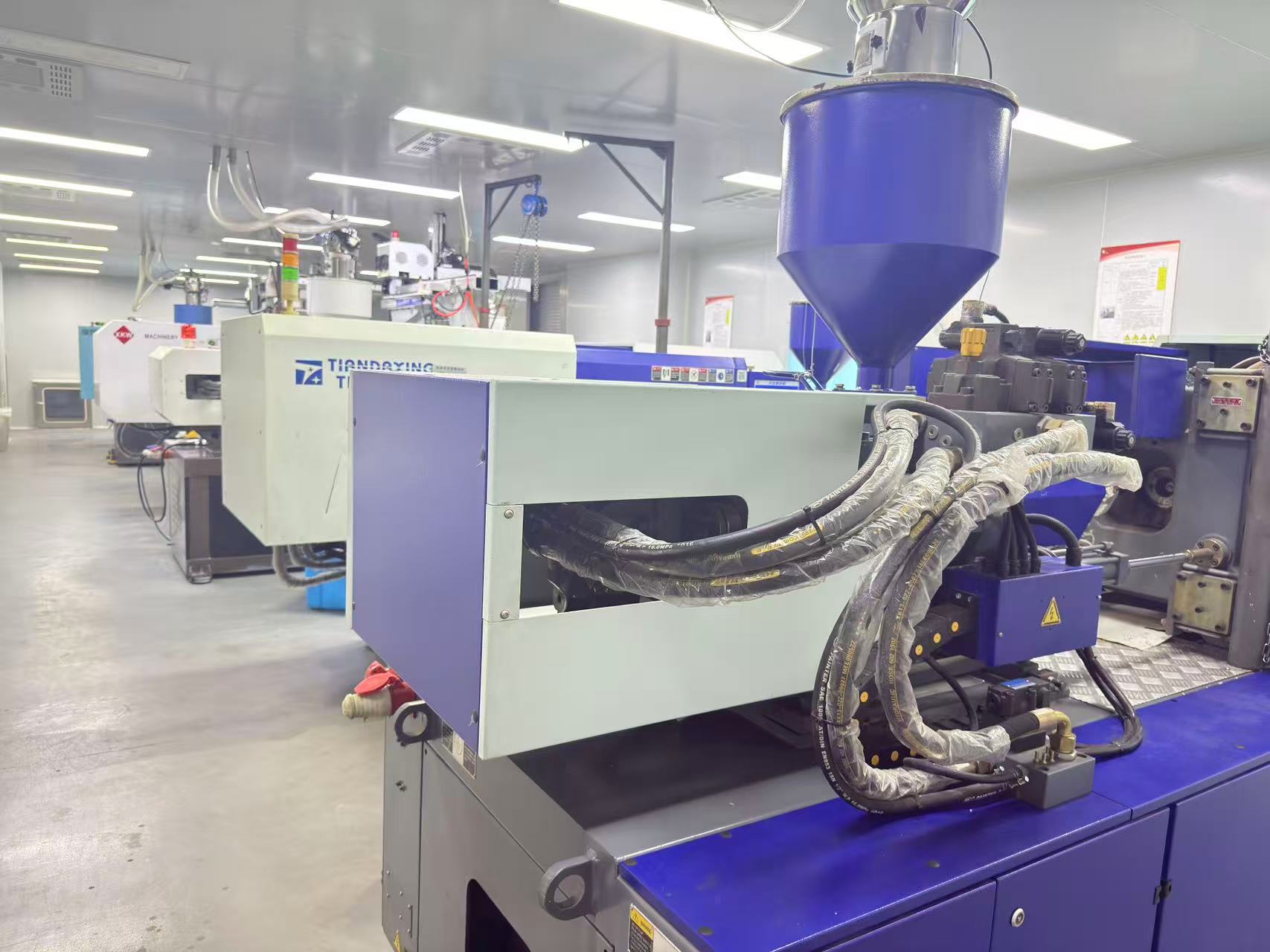 Automated Injection Molding Production Line for Disposable Medical Consumables